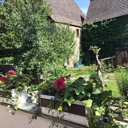 Laudenbach 아파트 *